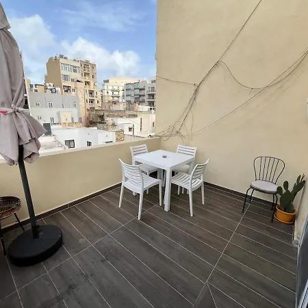 2 Bedroom Penthouse With Terrace Lejlighed *